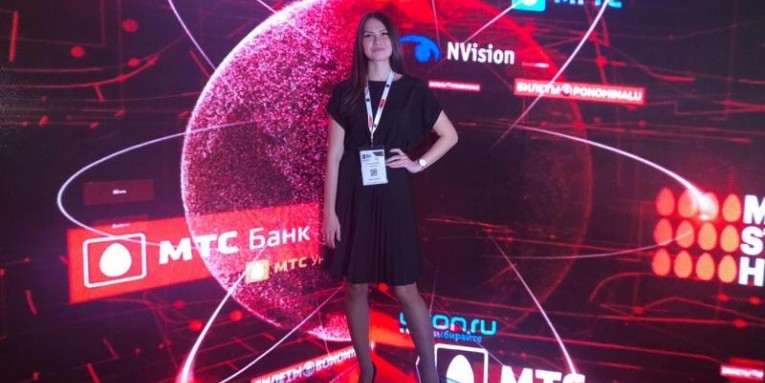 Компания Гефест Капитал предоставила светодиодную фотозону для МТС на конференцию RUSSIA &amp; CIS 2018